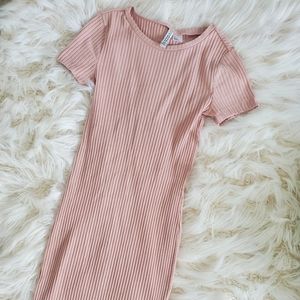 H&M Divided T-shirt dress